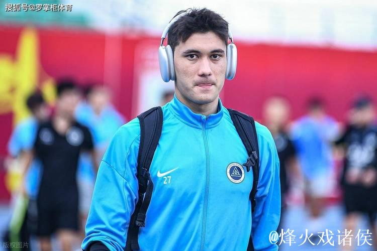 国际笑话!中国金球奖太业余了?0球0助入选,11球本土金靴却落选 国际笑话!中国金球奖太业余了?0球0助入选,11球本土金靴却落选