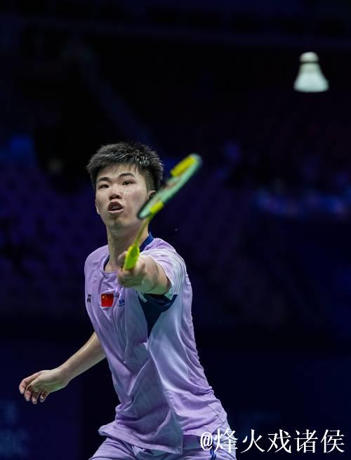 中国羽毛球大师赛:翁泓阳击败小波波夫晋级决赛 中国羽毛球大师赛:翁泓阳击败小波波夫晋级决赛