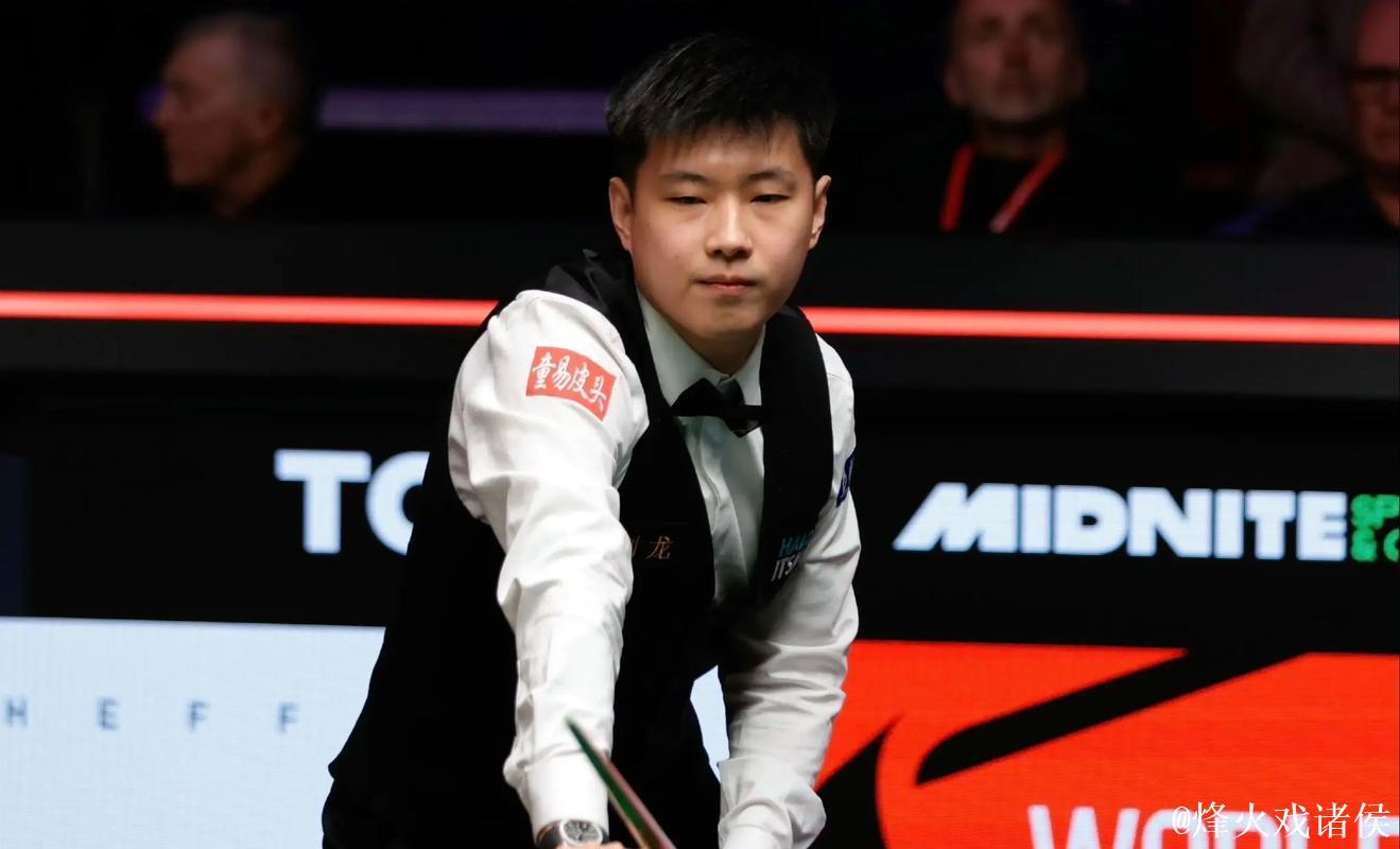 赵心童6-1完胜布朗 轻松晋级斯诺克国际锦标赛第二轮 赵心童6-1完胜布朗 轻松晋级斯诺克国际锦标赛第二轮